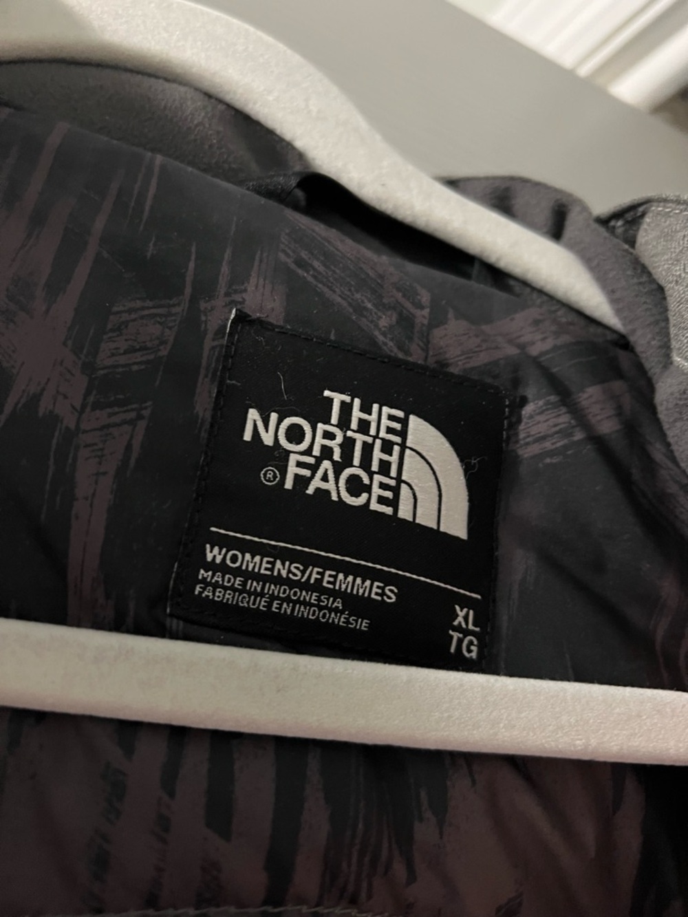 The North Face Black and Gray Women's Jacket - Picture 2 of 4